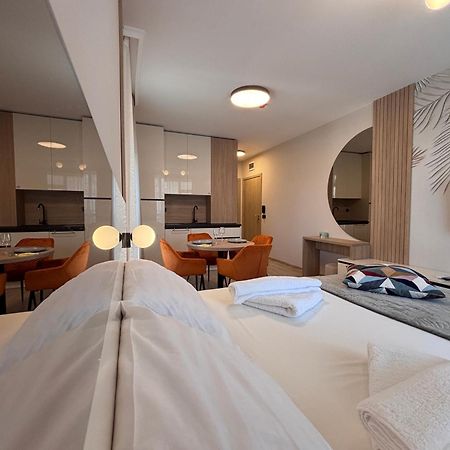 Sorrento - Menada Apartments Свети-Влас Экстерьер фото