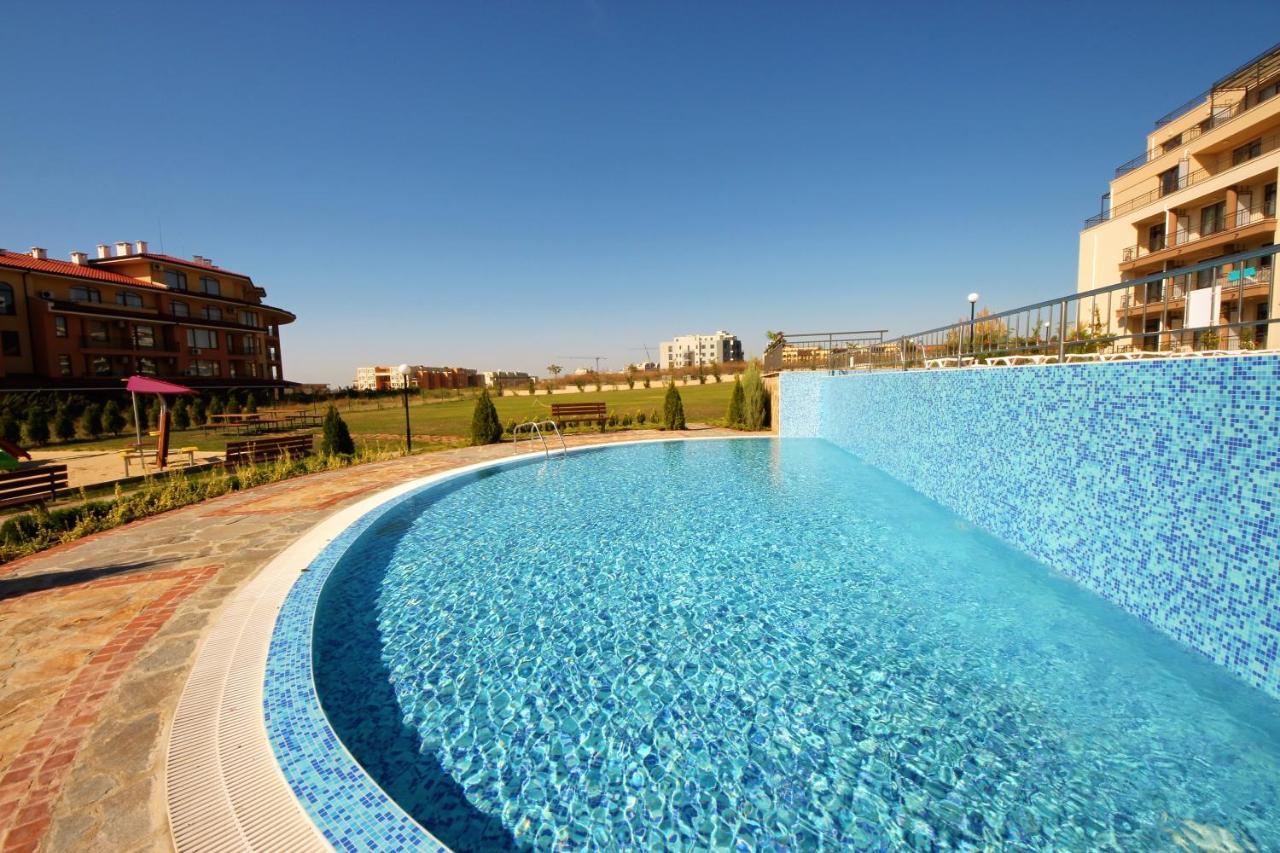 Sorrento - Menada Apartments Свети-Влас Экстерьер фото