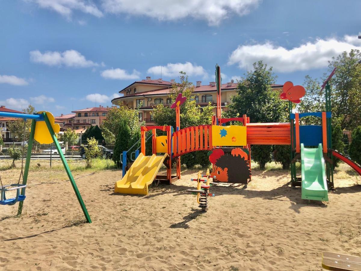 Sorrento - Menada Apartments Свети-Влас Экстерьер фото