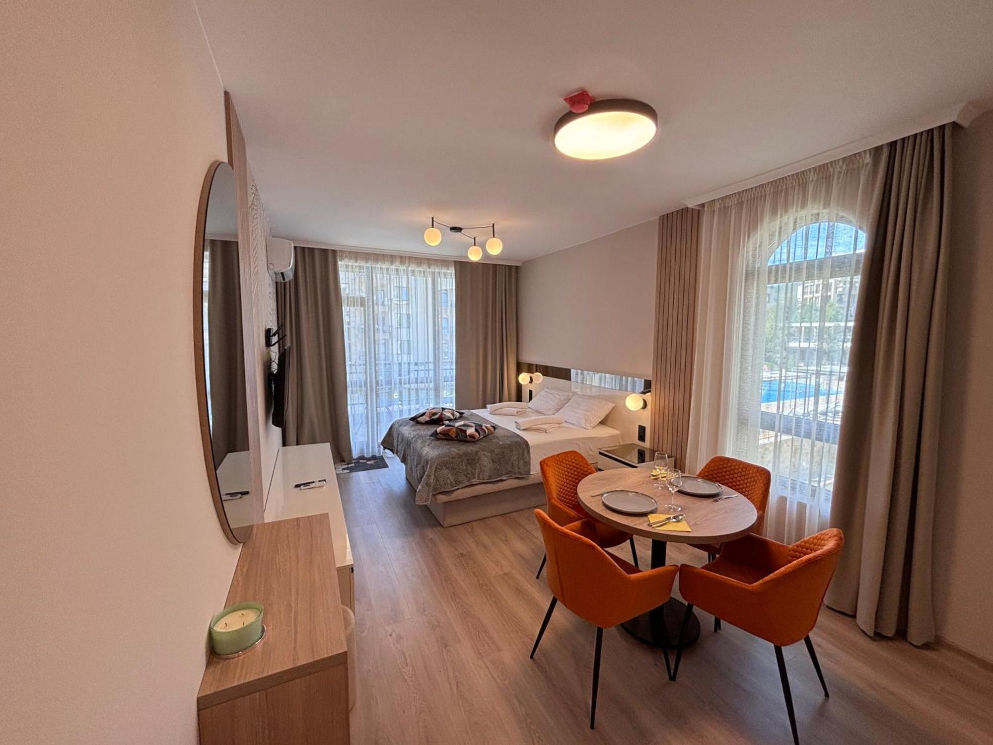 Sorrento - Menada Apartments Свети-Влас Экстерьер фото